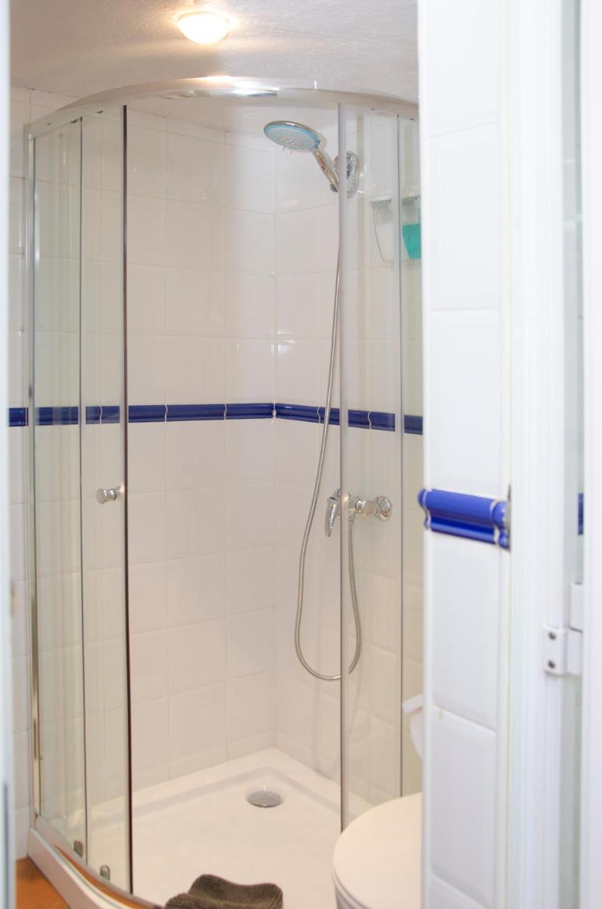 Apartment Vacarisses Torreblanca Estacion, Piscina Privada Exterior foto